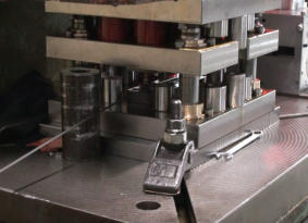 Großserienfertigung von gestanzten Metallprodukten