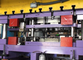 Großserienfertigung von gestanzten Metallprodukten