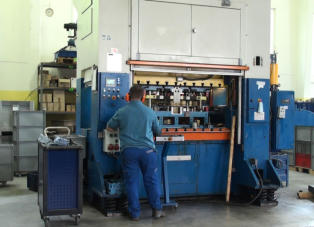 Großserienfertigung von gestanzten Metallprodukten